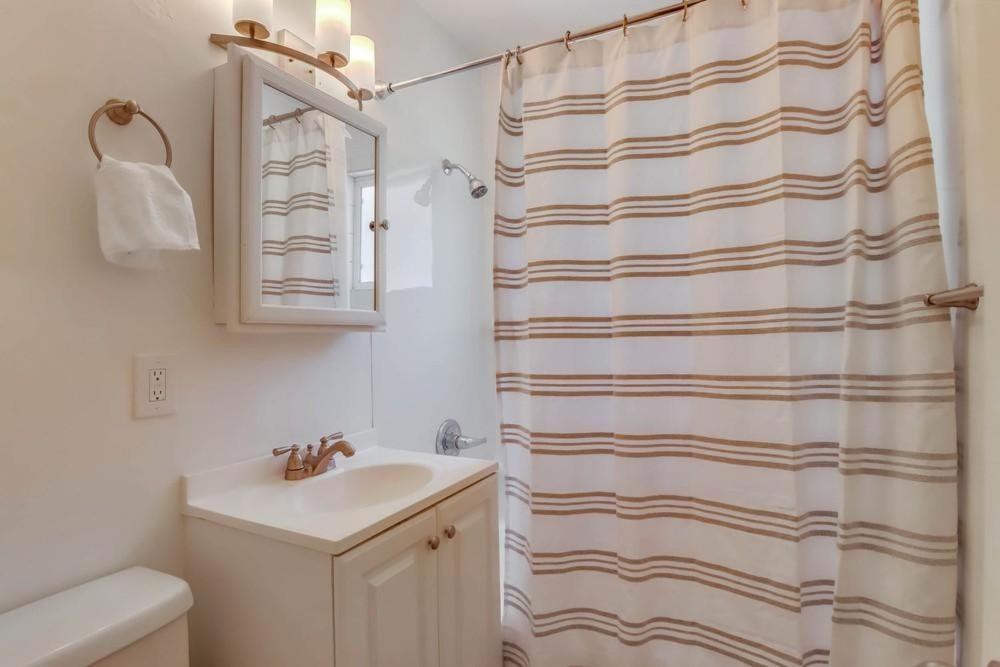 Avalon 1 Holiday home